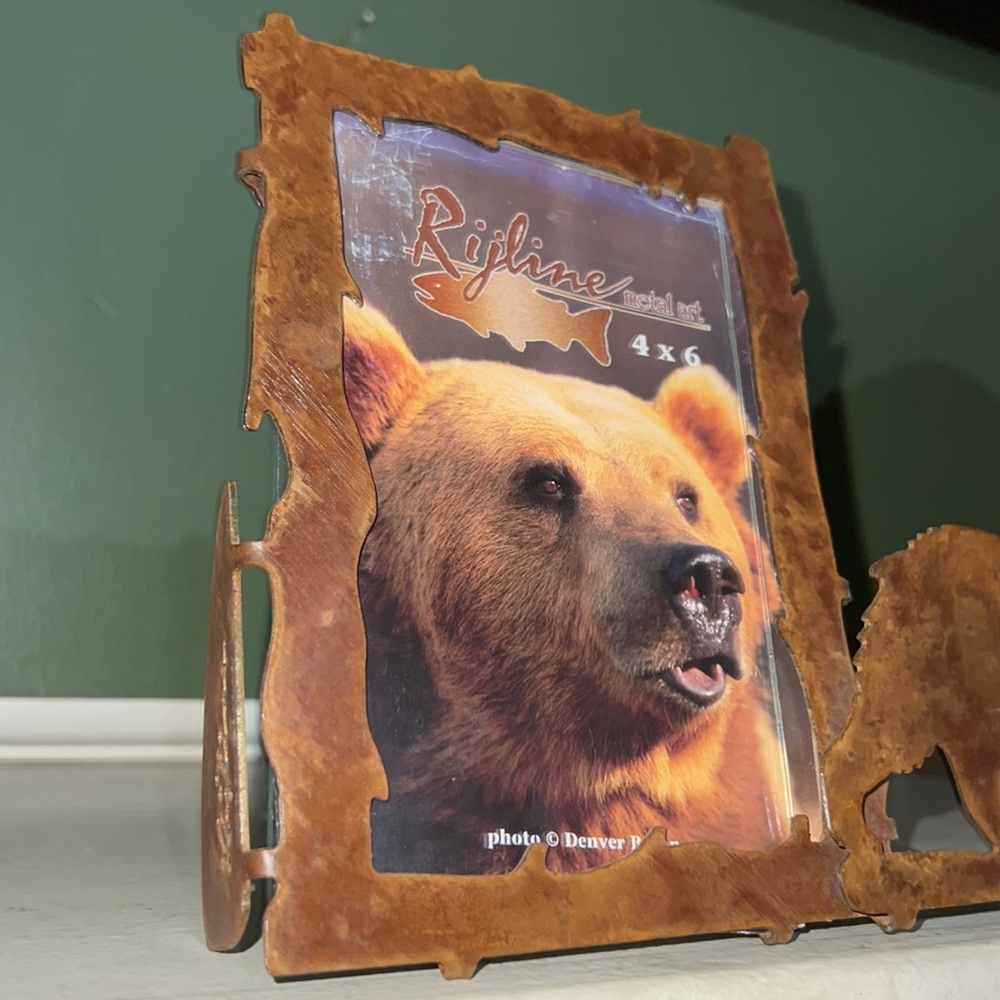 Rijline Metal Art Bear Theme Picture Frame Holds 4” X 6” - Picture 3 of 9